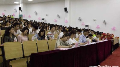 我校成功举办“感恩祖国、助学筑梦、励志成长”学生资助演讲比赛