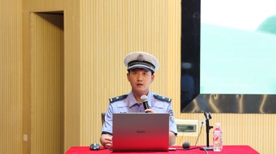 深化交通安全 共筑校园文明|我校成功举办道路交通安全宣传讲座